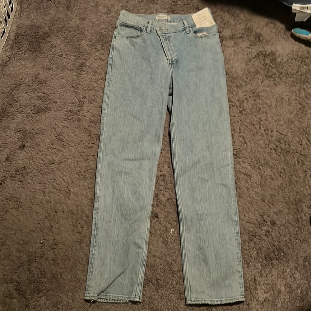 NWT Abercrombie ultra high rise 90s straight jean